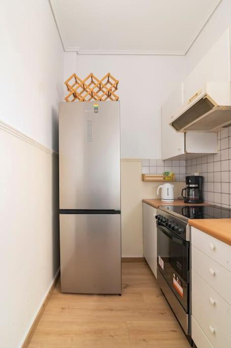 Top Floor Apartment At Petrolona With Big Balcony أثينا المظهر الخارجي الصورة