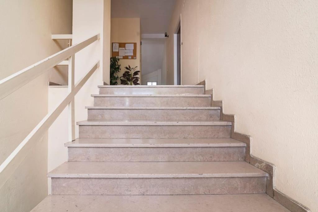 Top Floor Apartment At Petrolona With Big Balcony أثينا المظهر الخارجي الصورة