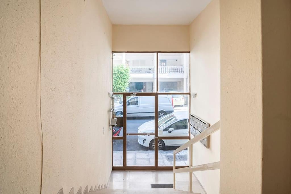 Top Floor Apartment At Petrolona With Big Balcony أثينا المظهر الخارجي الصورة